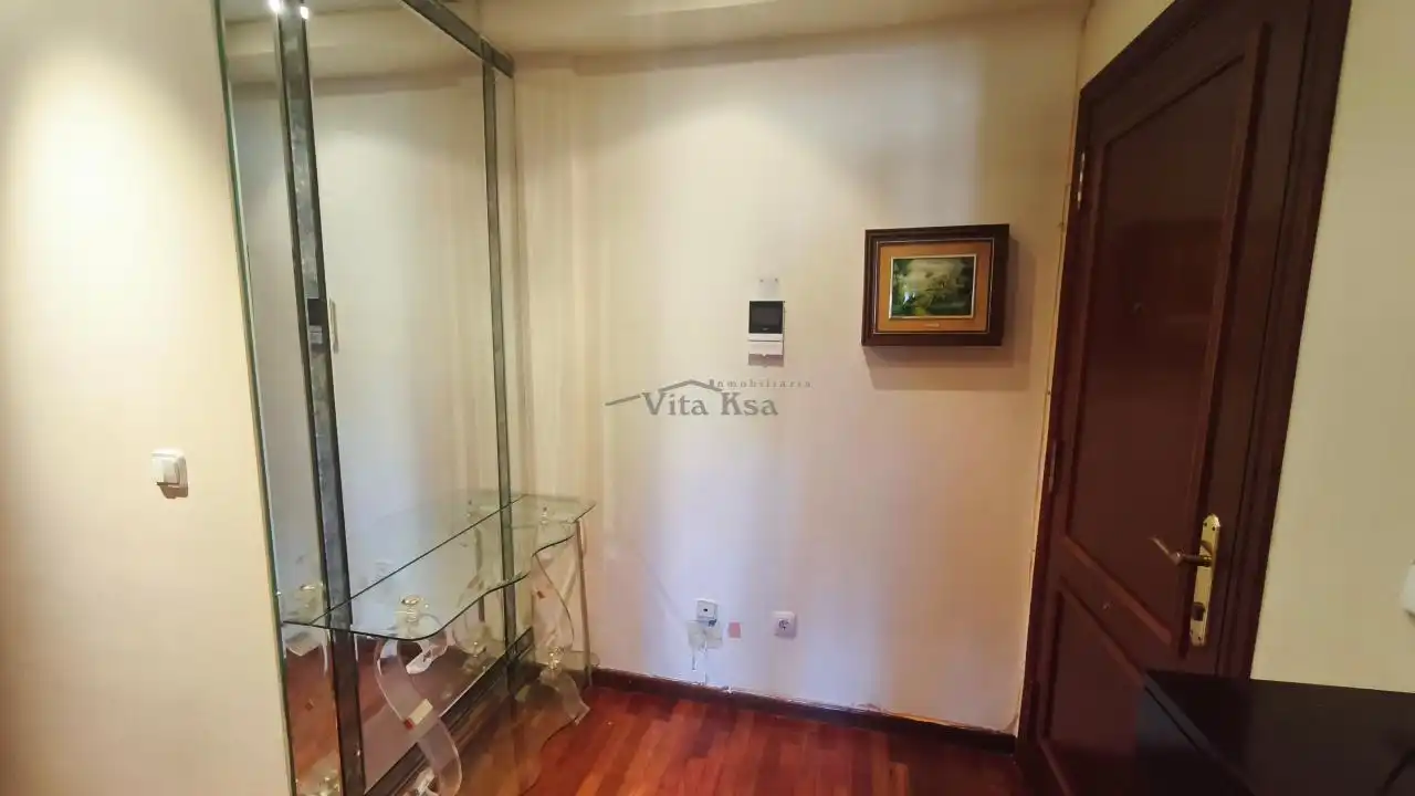 Dúplex de alquiler en Barbadás con Calefacción, Parquet y Amueblado