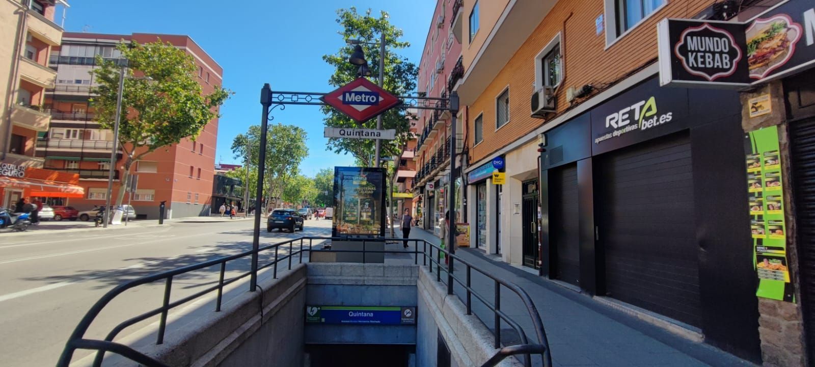 Vista exterior de Piso en venta en  Madrid Capital