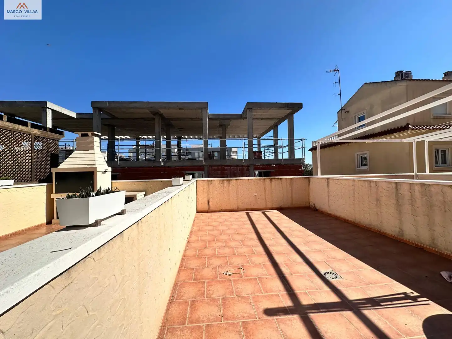 Adossat amb terrassa en venda a Los Secanos