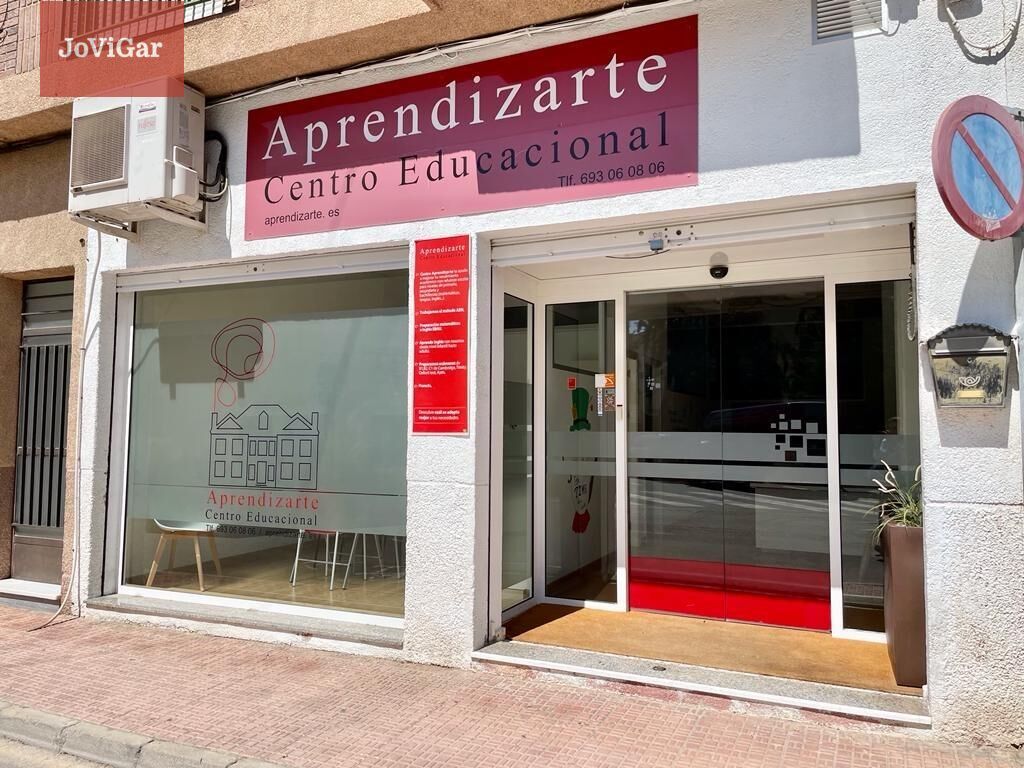 Local en venda en Alhama de Murcia amb Aire condicionat