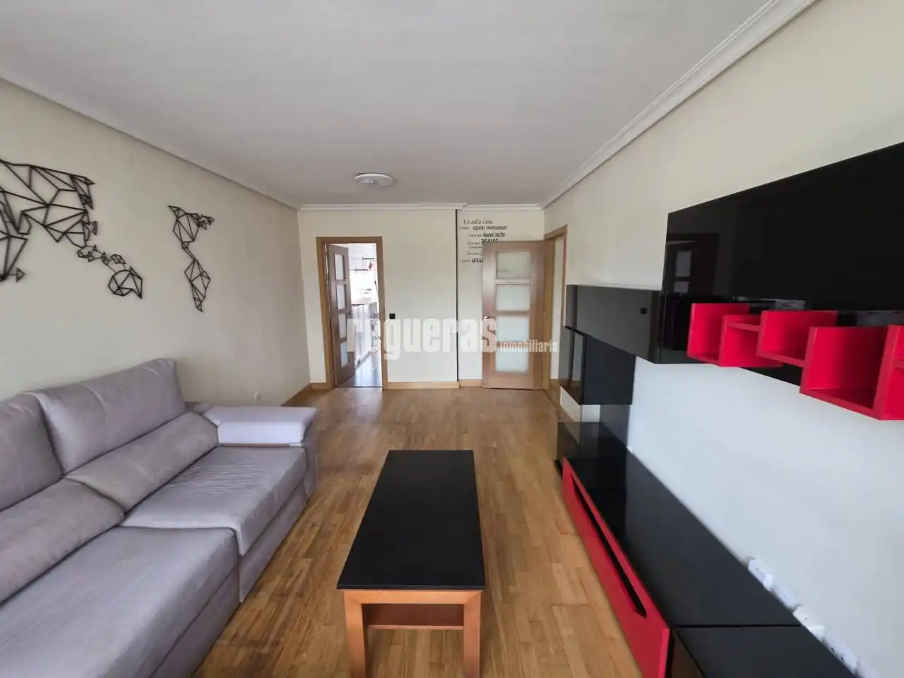 Habitación de Apartamento de alquiler en Avilés con Calefacción y Trastero