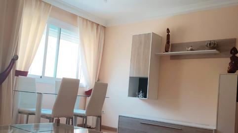 Photo 3 of Flat to rent in Calle Rosa García Ascot, Los Almendros - El Limonero - El Tomillar, Málaga