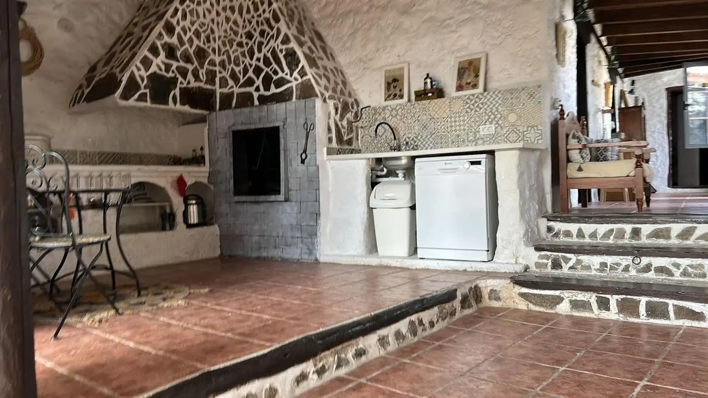 Cuina de Finca rústica en venda en El Tanque amb Terrassa