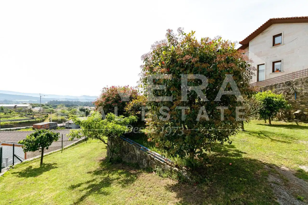 Jardín de Casa o chalet en venta en O Rosal   con Calefacción, Jardín privado y Terraza