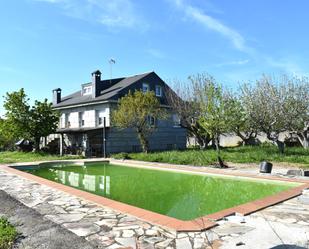 Piscina de Casa o xalet en venda en A Pobra do Brollón  amb Terrassa, Piscina i Balcó