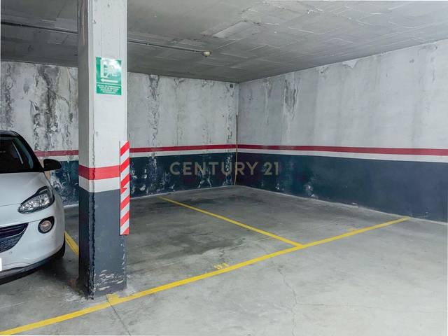 Garaje en Venta en Vía Europa, 83 en Via Europa - Parc Central
