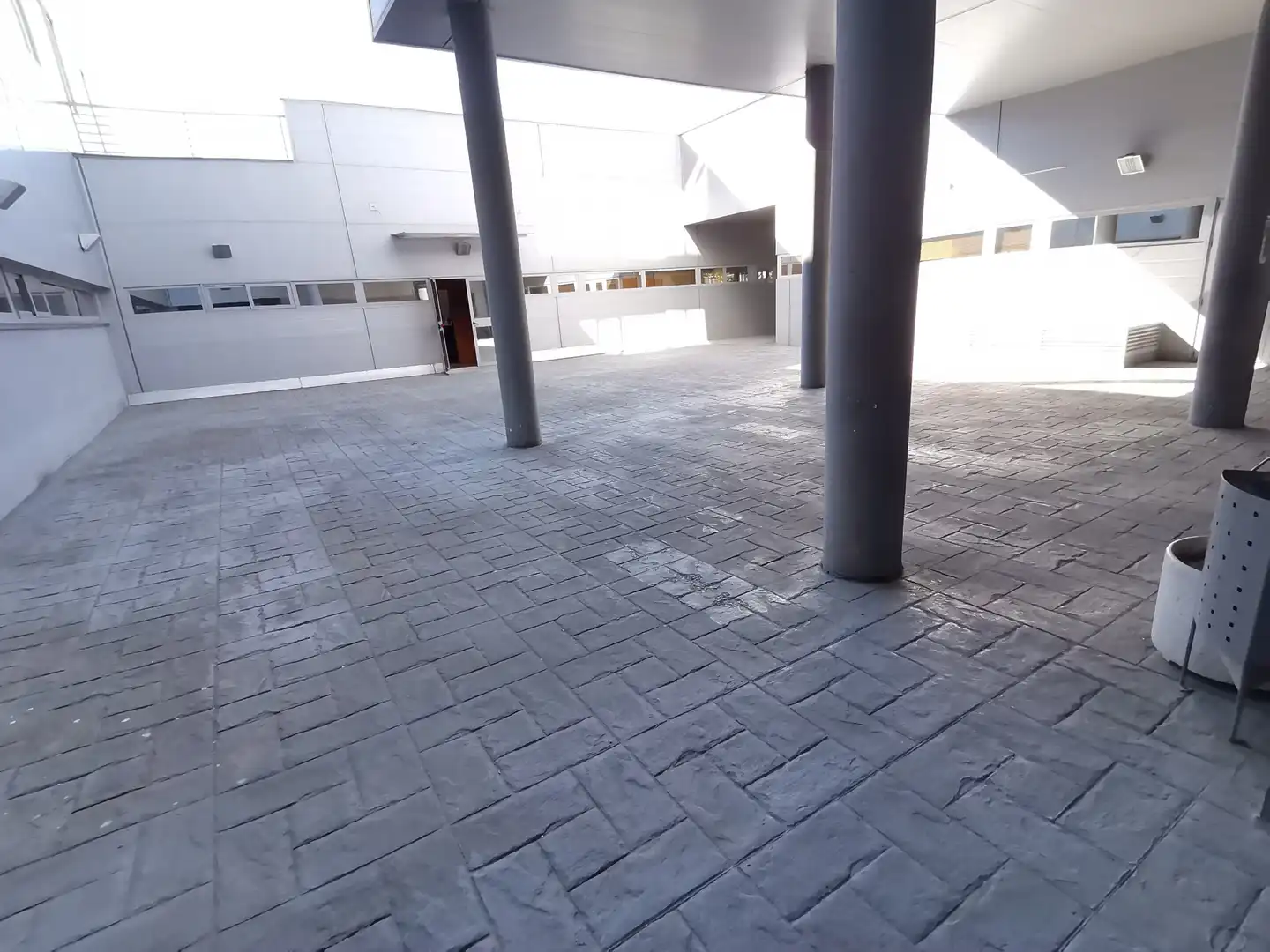 Geschaftsraum zum Verkauf in Tres Cantos mit Klimaanlage