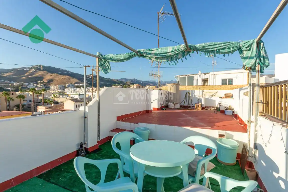 Casa adosada en venta en Almuñecar Centro