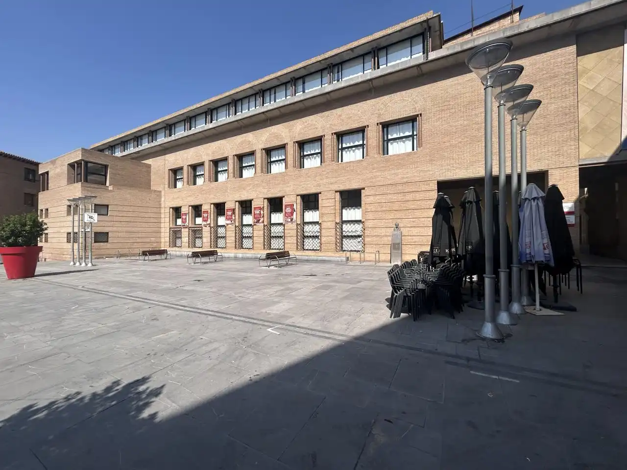 Vista exterior de Casa o xalet en venda en Tudela amb Aire condicionat i Calefacció