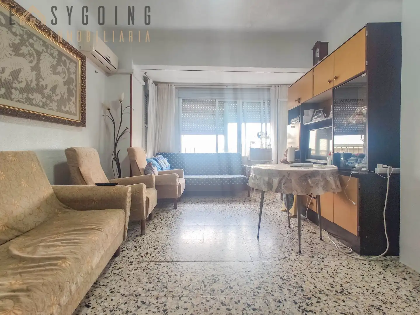 Habitación de Edificio en venta en Santa Pola