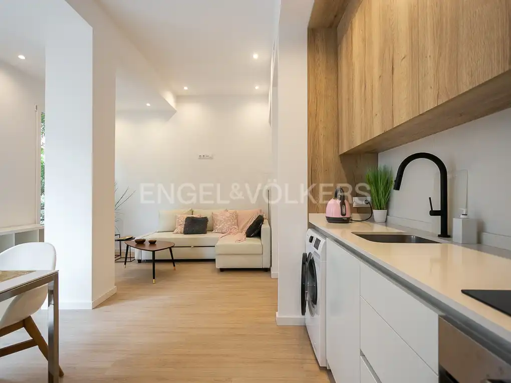 Küche von Wohnung zur Miete in Valencia mit Klimaanlage, Heizung und Parkett
