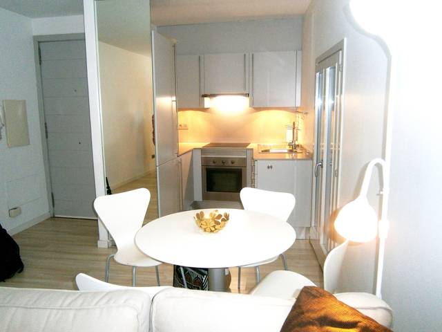 Apartamento en Alquiler en Carrer de l'Estanc en La Llotja - Born