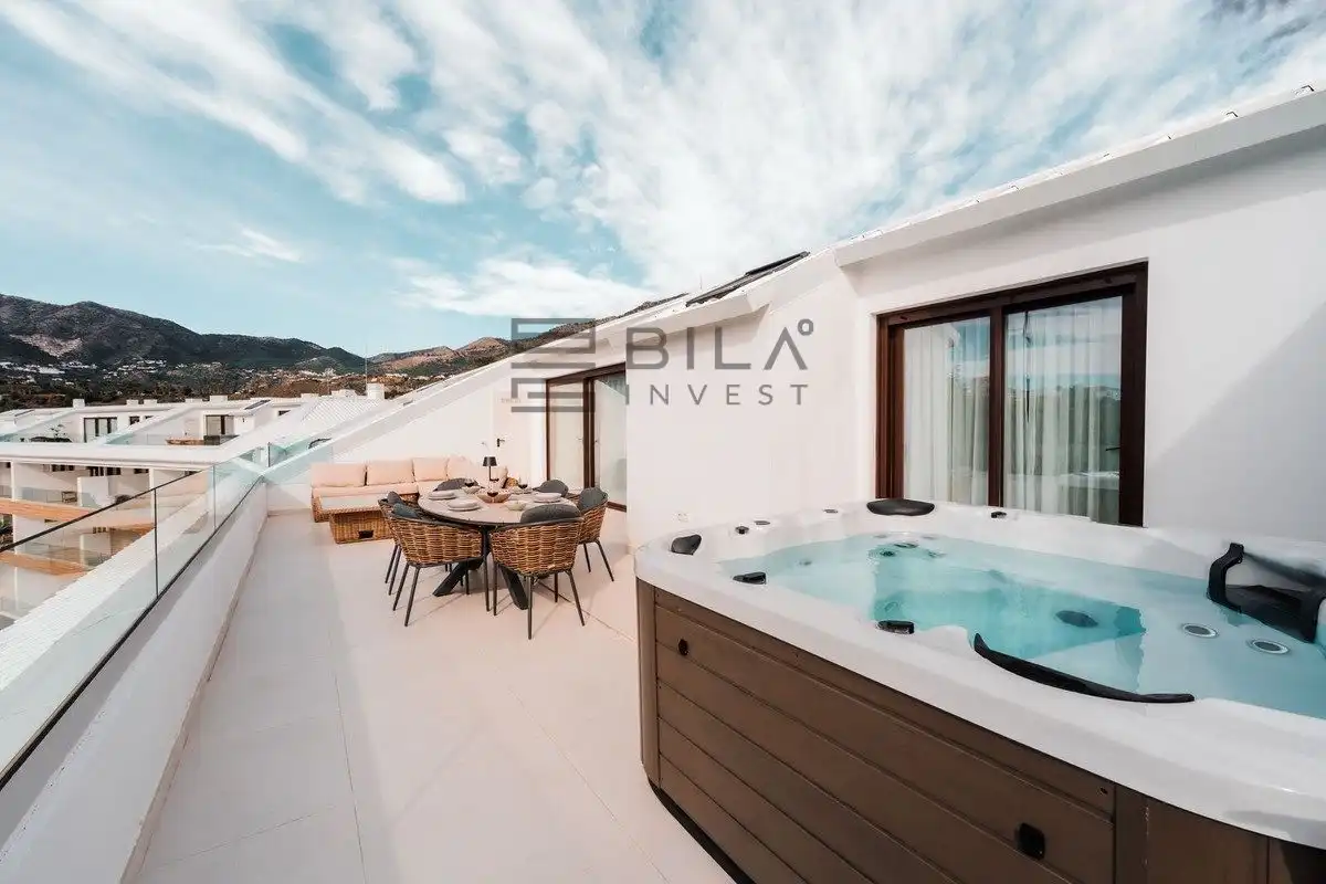 Àtic amb piscina en venda a Fuengirola