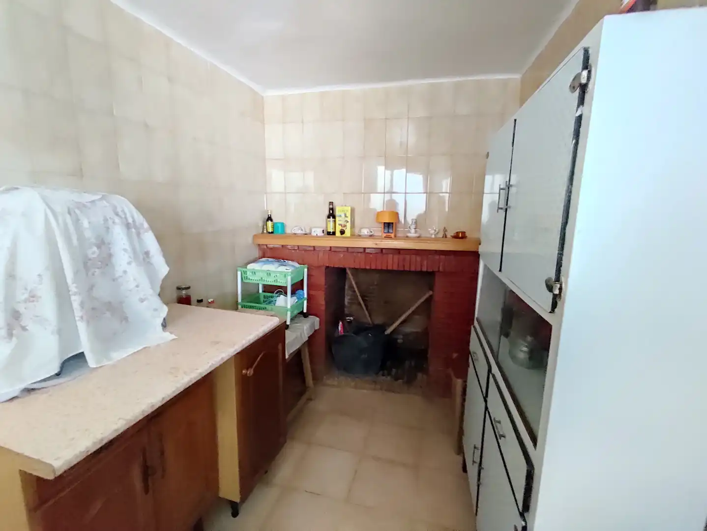 Cuina de Casa o xalet en venda en Iznájar amb Moblat