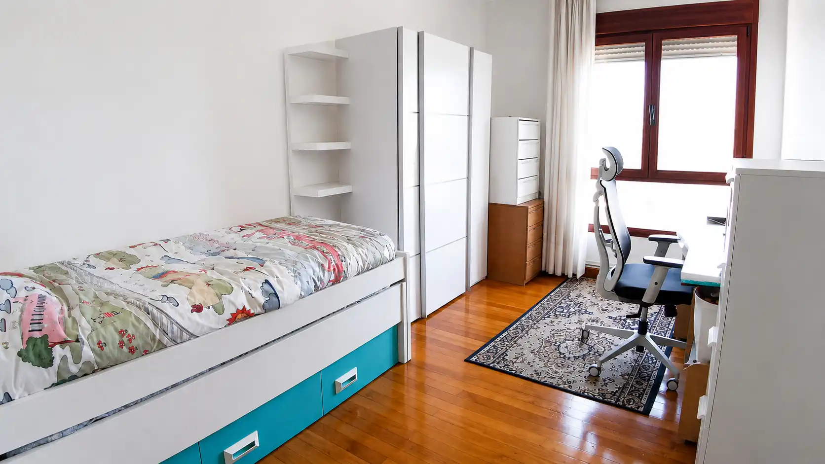 Habitación de Piso en venta en Santurtzi  con Calefacción, Terraza y Amueblado