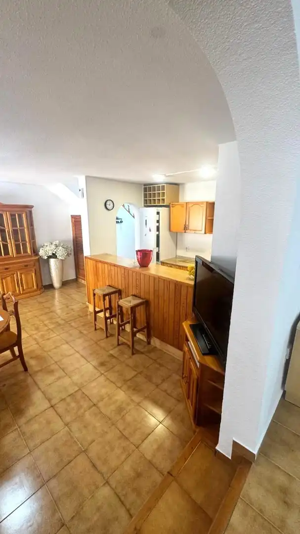 Cuina de Casa adosada en venda en Orihuela amb Jardí privat, Terrassa i Traster