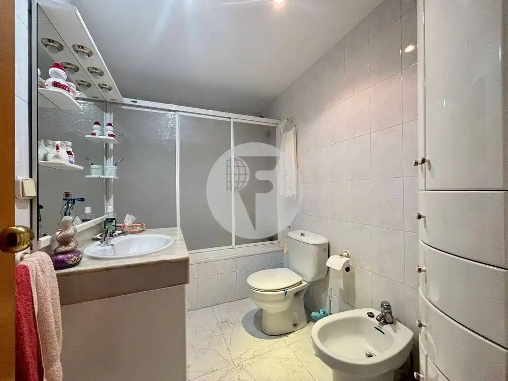 Baño de Piso en venta en Granollers con Aire acondicionado, Calefacción y Balcón