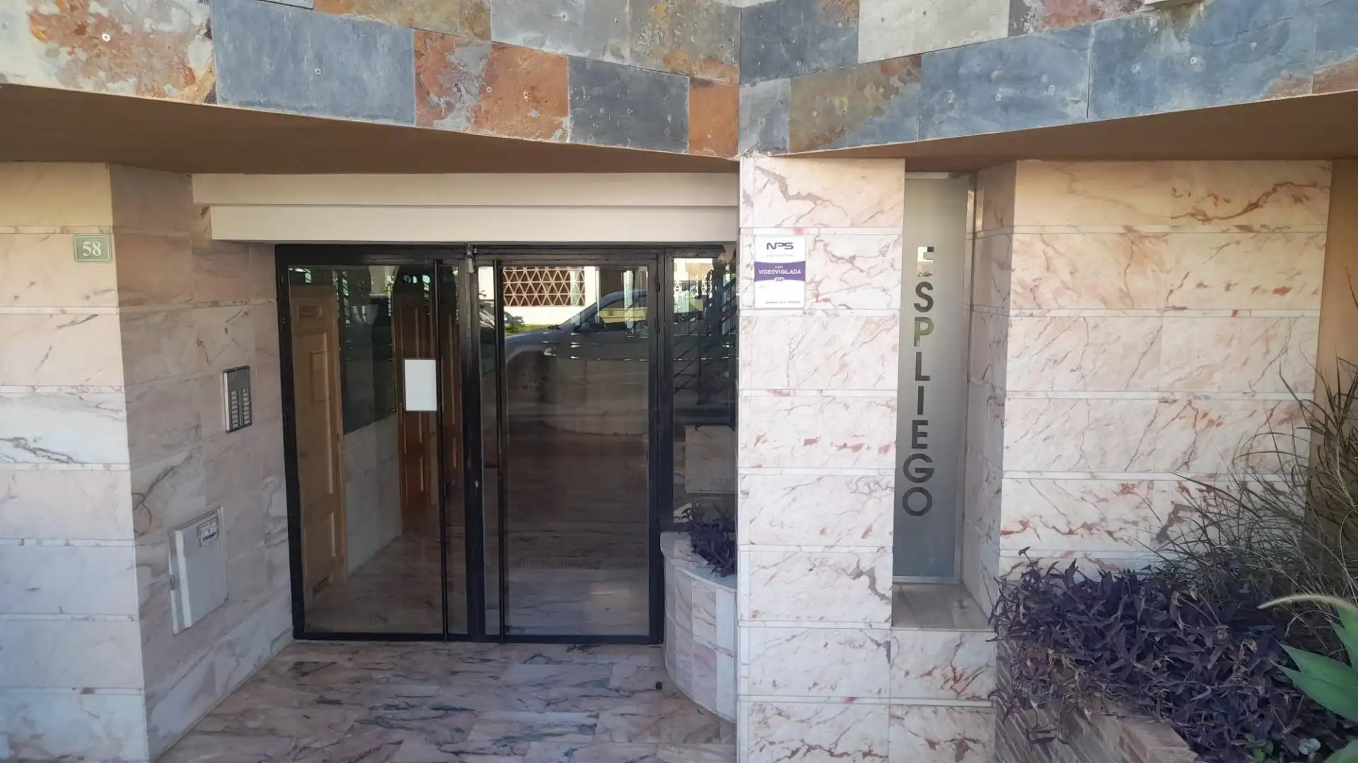 Flat for sale in Benalmádena  with Air Conditioner, Terrace and Storage room