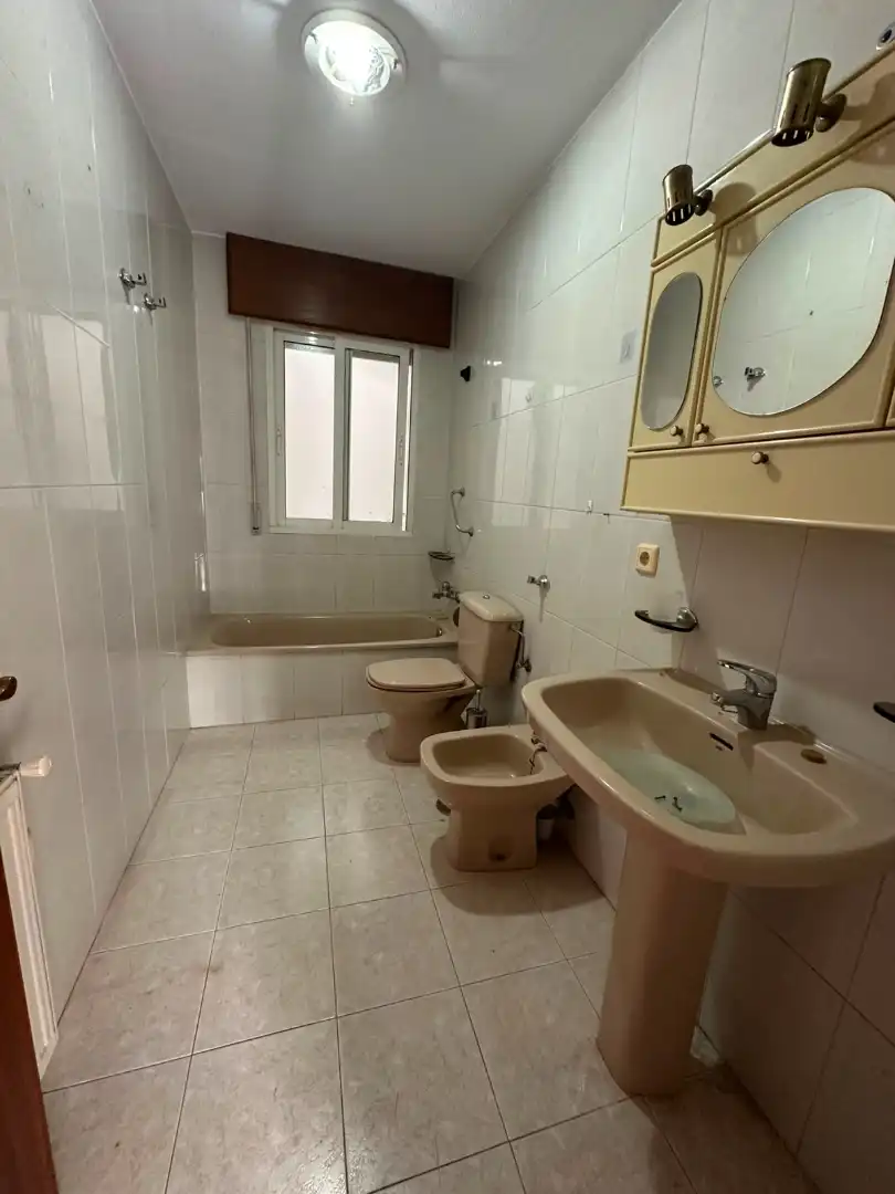 Bathroom of Flat for sale in Padrón