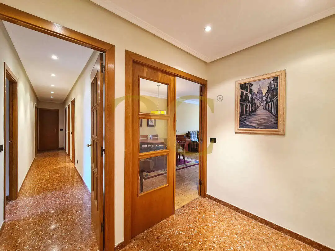 Flat for sale in Oviedo   with Heating