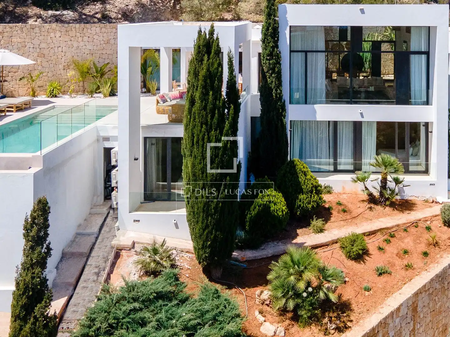 Garden of Houses for sale in Santa Eulària des Riu  with Air Conditioner and Swimming Pool
