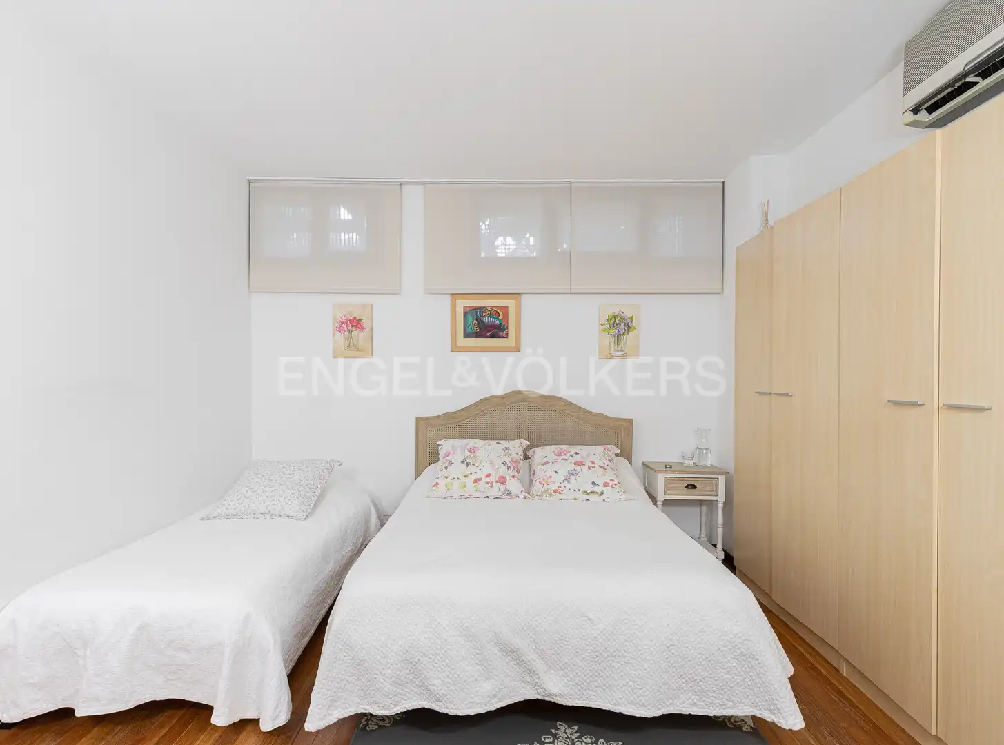 Habitación de Casa adosada de alquiler en Barcelona con Aire acondicionado, Calefacción y Jardín privado