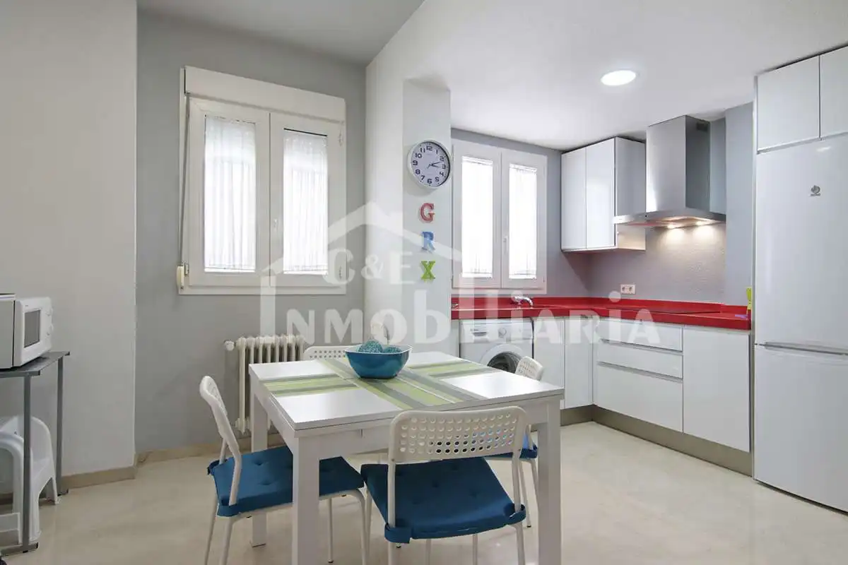 Cocina de Apartamento de alquiler en Granada con Aire acondicionado, Calefacción y Parquet