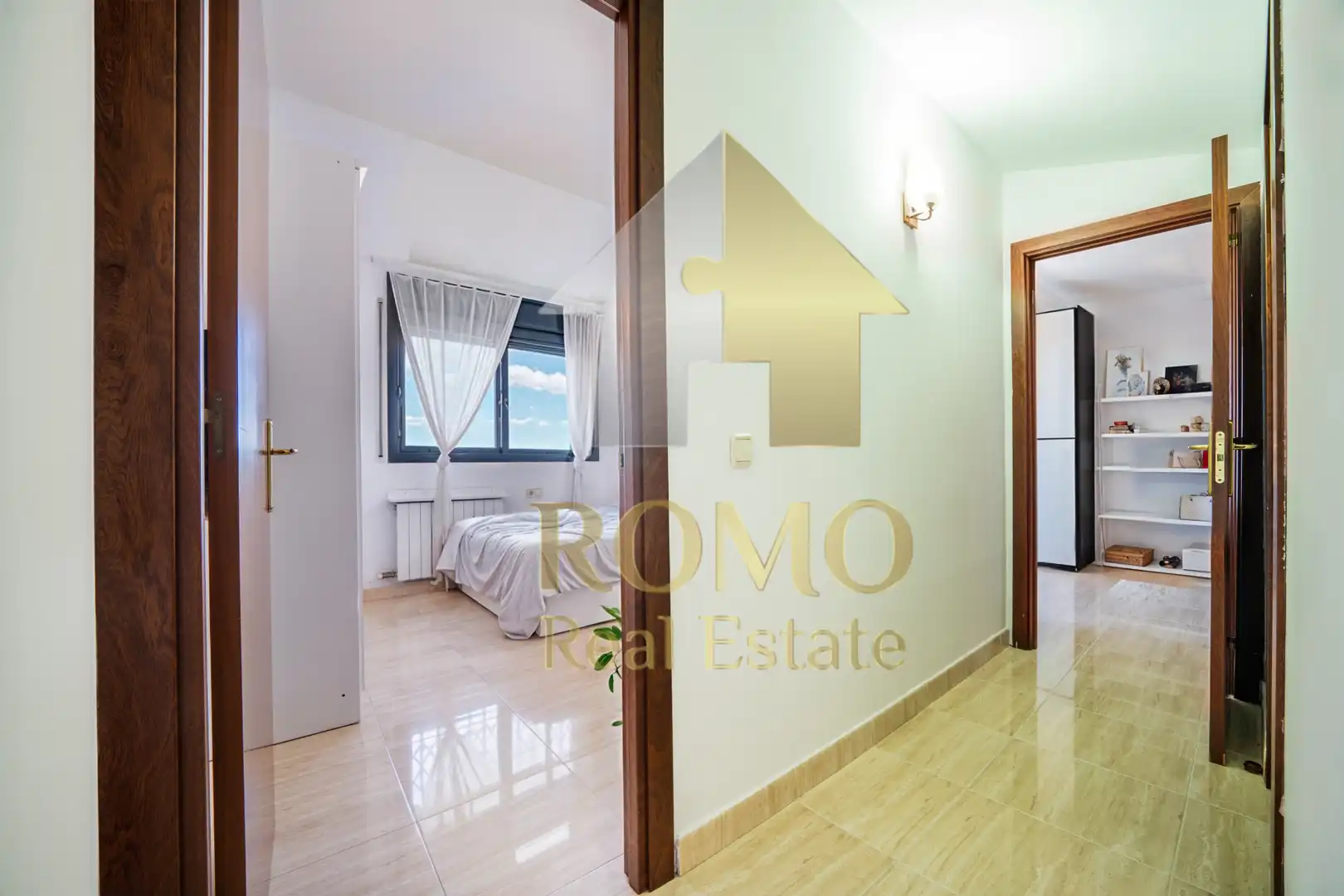 Habitación de Dúplex en venta en Canovelles con Aire acondicionado, Calefacción y Balcón