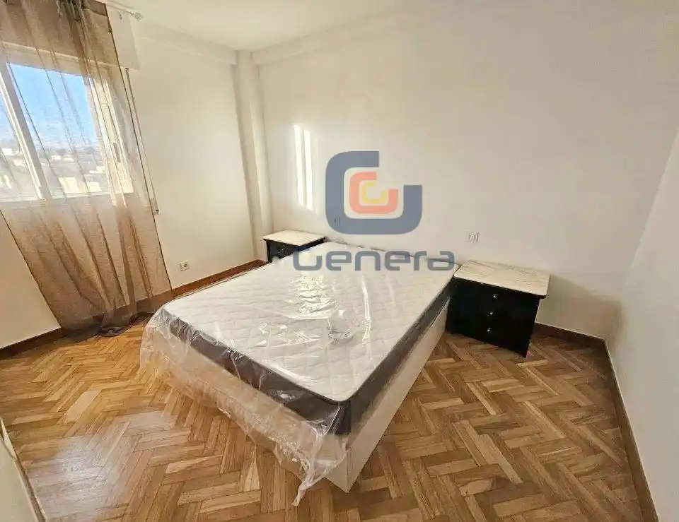 Dormitori de Pis en venda en Alicante / Alacant amb Parquet, Terrassa i Moblat