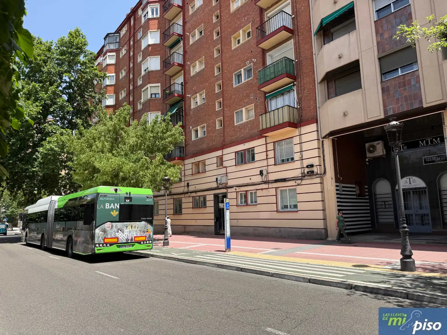 Vista exterior de Piso de alquiler en Valladolid con Calefacción, Parquet y Amueblado