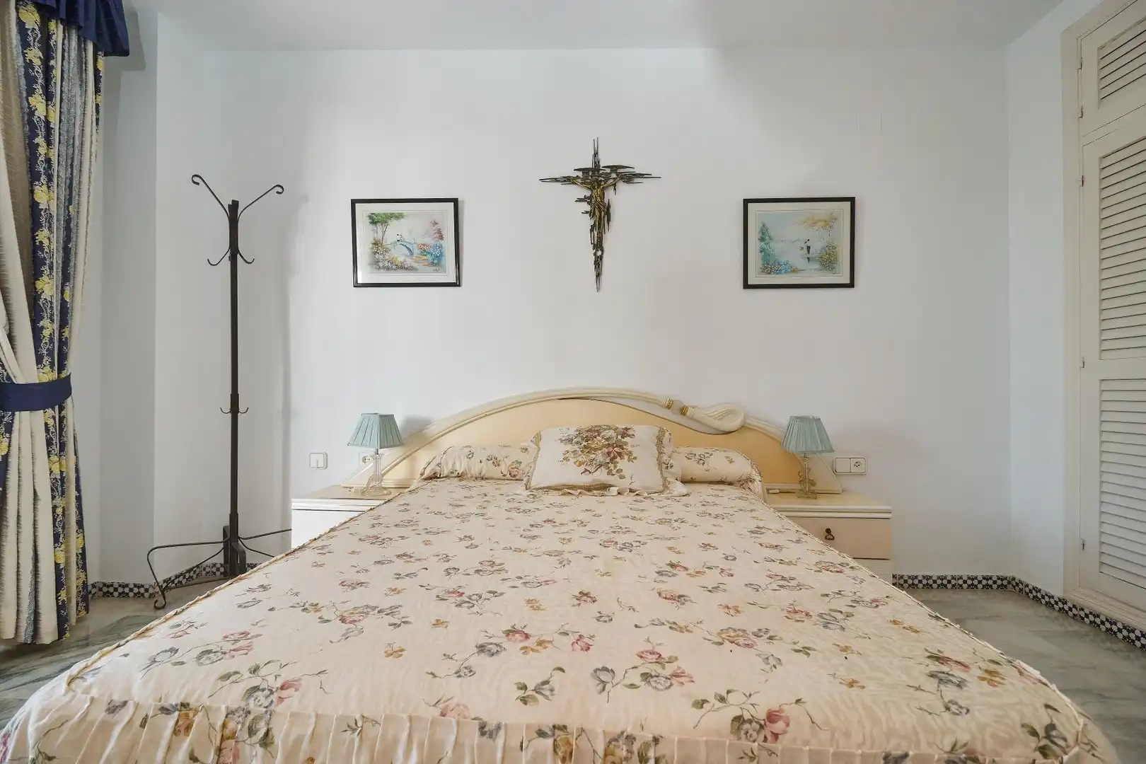 Bedroom of Flat for sale in Fuengirola  with Air Conditioner, Terrace and Community pool