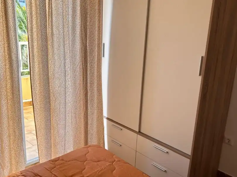 Appartamento con piscina in vendita a Paseo Marítimo Travesía D 86a, imagen 9