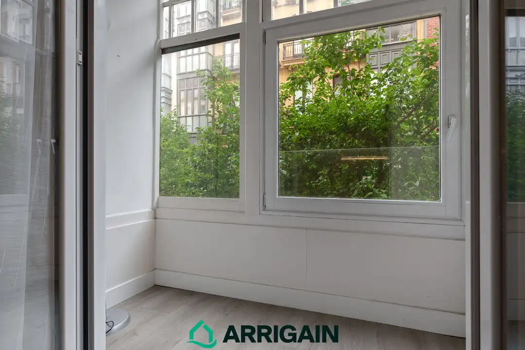 Habitación de Piso en venta en Donostia - San Sebastián  con Calefacción, Terraza y Trastero
