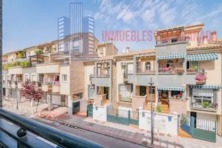 Exterior view of Flat for sale in Atarfe  with Heating
