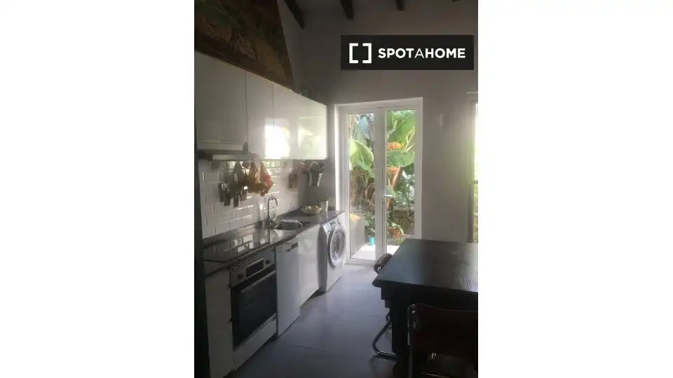 Cocina de Piso de alquiler en Valencia con Aire acondicionado, Calefacción y Amueblado