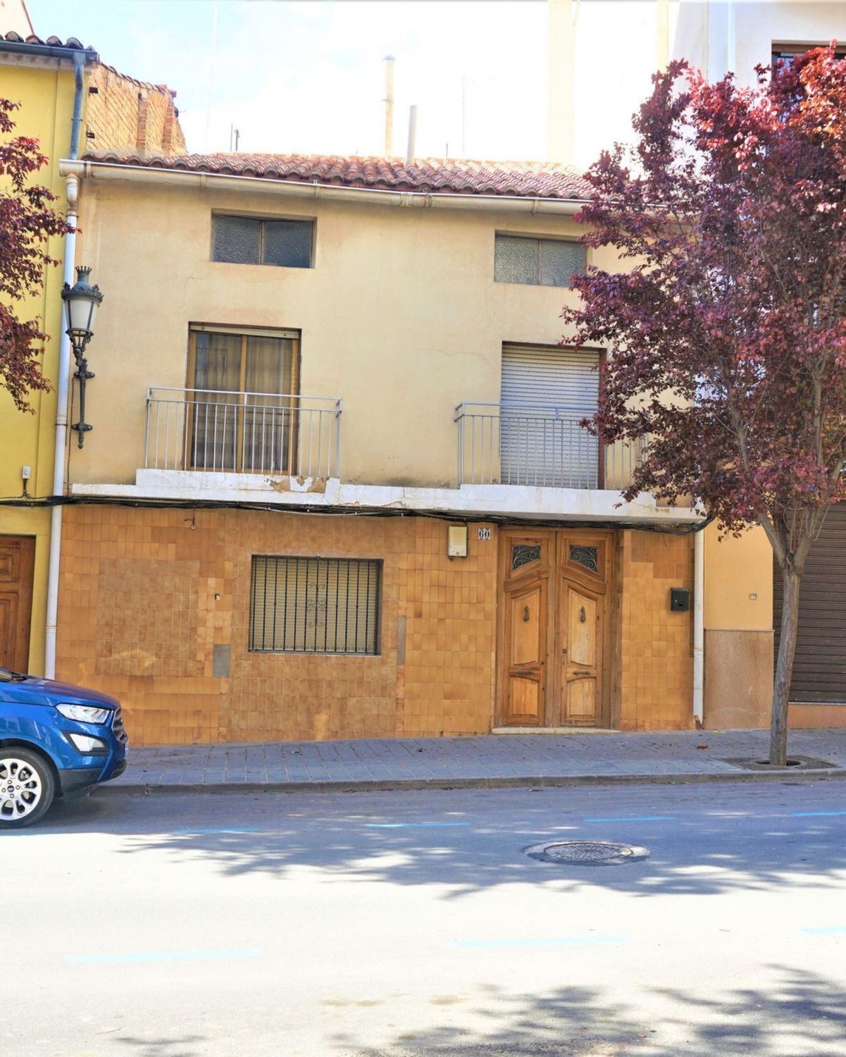 Exterior view of House or chalet for sale in Utiel  with Terrace and Storage room