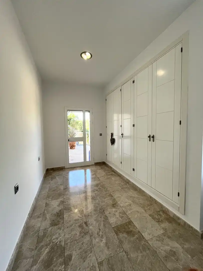 Houses for sale in Parque Atlántico - Ronda este
