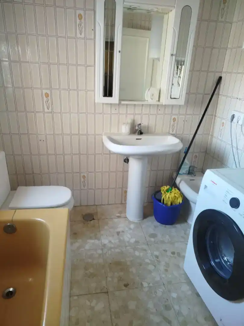 Bathroom of Flat for rent in Moral de Calatrava  with Furnished, Oven and Washing machine