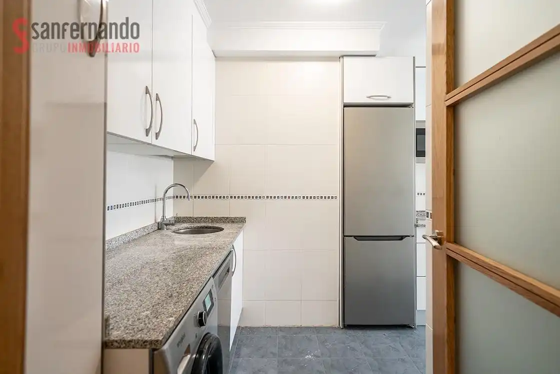 Cuina de Dúplex en venda en Santander amb Calefacció, Parquet i Traster