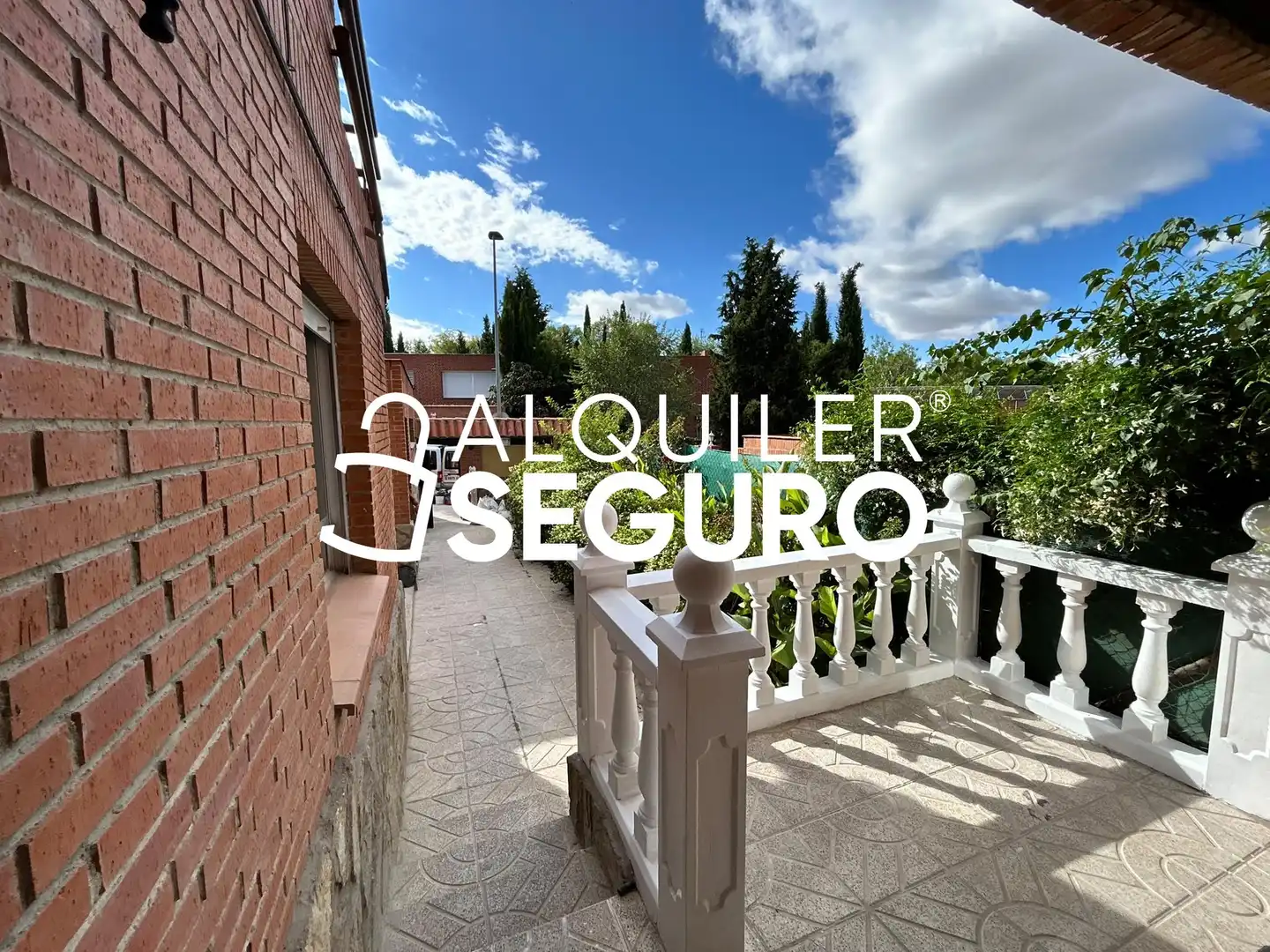 Vista exterior de Casa o chalet de alquiler en Rivas-Vaciamadrid con Calefacción y Terraza