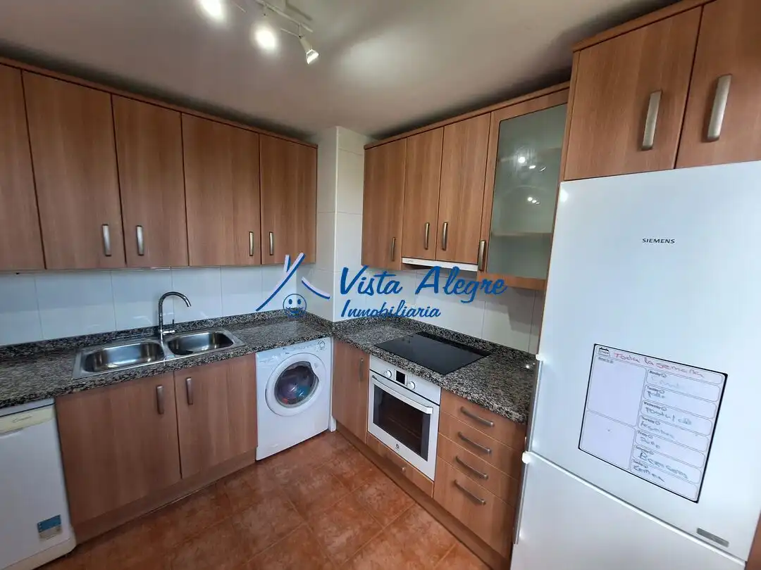 Küche von Einfamilien-Reihenhaus zum Verkauf in Santo Domingo de la Calzada mit Heizung, Privatgarten und Terrasse