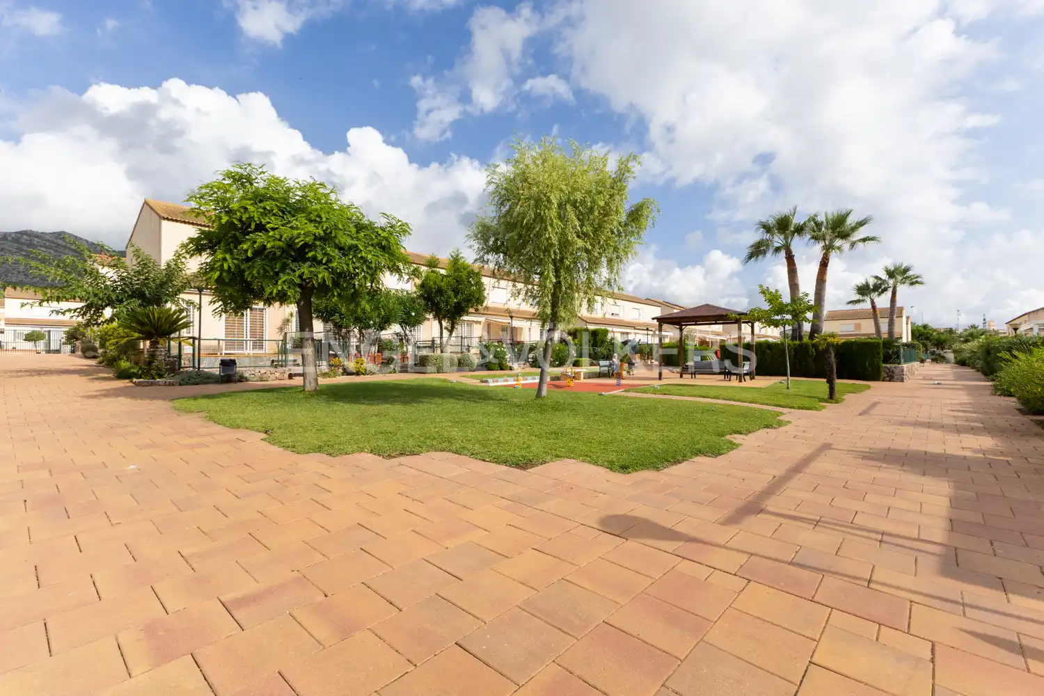 Vista exterior de Casa o xalet en venda en Oropesa del Mar / Orpesa amb Calefacció, Jardí privat i Terrassa