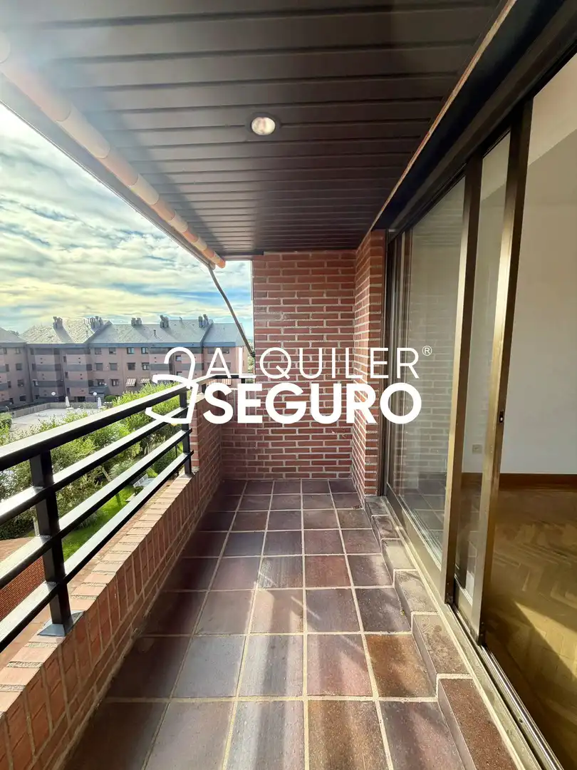 Terraza de Piso de alquiler en Pozuelo de Alarcón con Calefacción, Terraza y Trastero