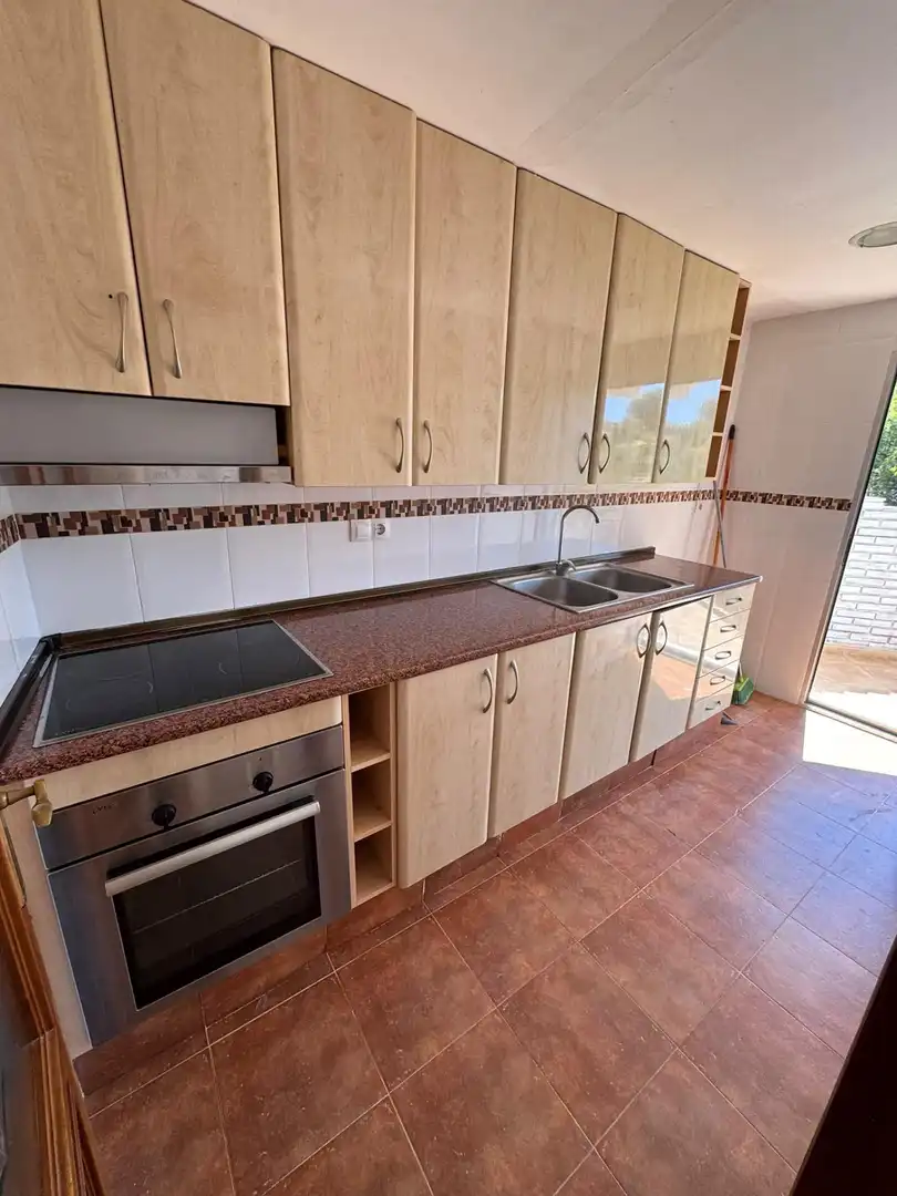 Flat with terrace for sale in Calle ESMERALDA-LAS PEDRIZAS, imagen 5