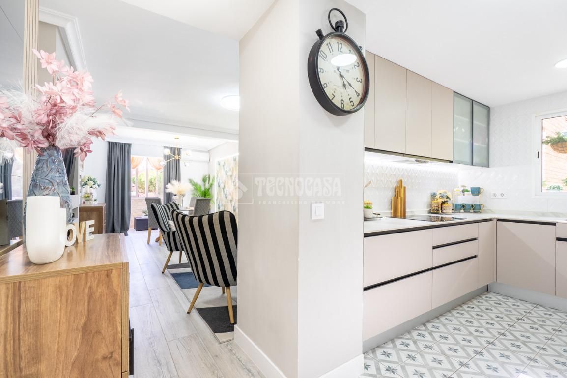 Flat for sale in C. Lucano, Canillejas, San Blas