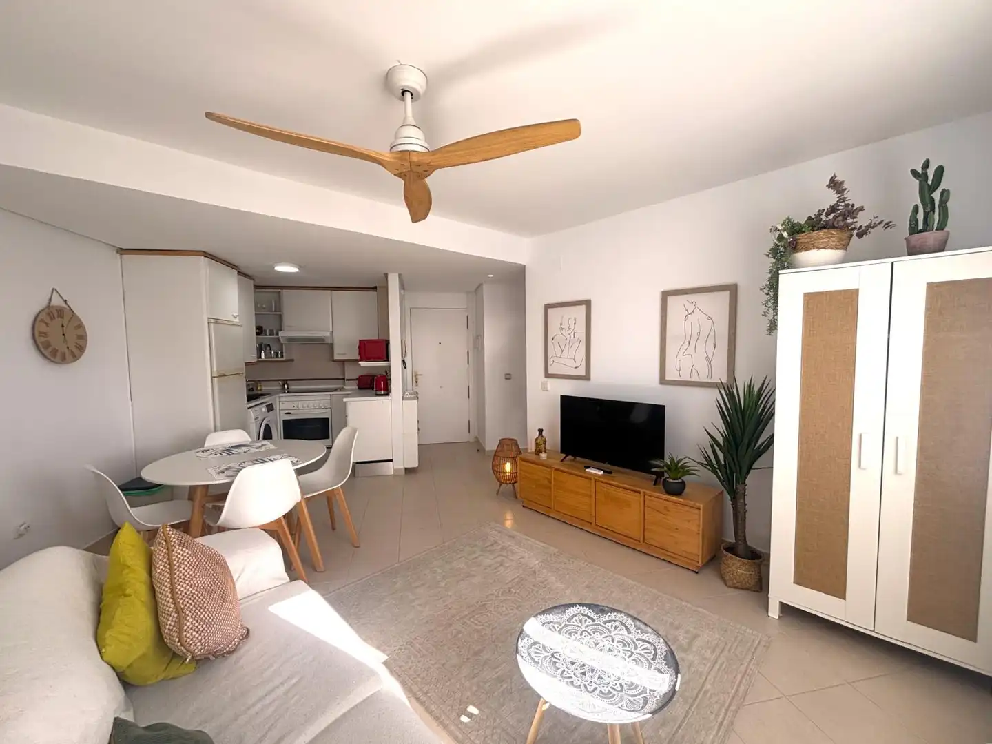 Flat with pool to rent in El Rompido, imagen 5