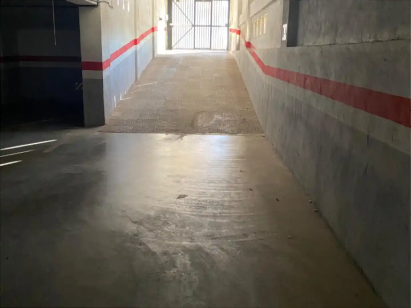 Parkplatz von Garage zum Verkauf in Valencia