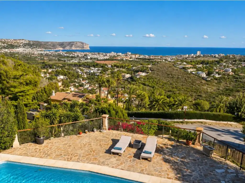 Vista exterior de Casa o xalet en venda en Cap Martí - El Tossalet - Pinomar