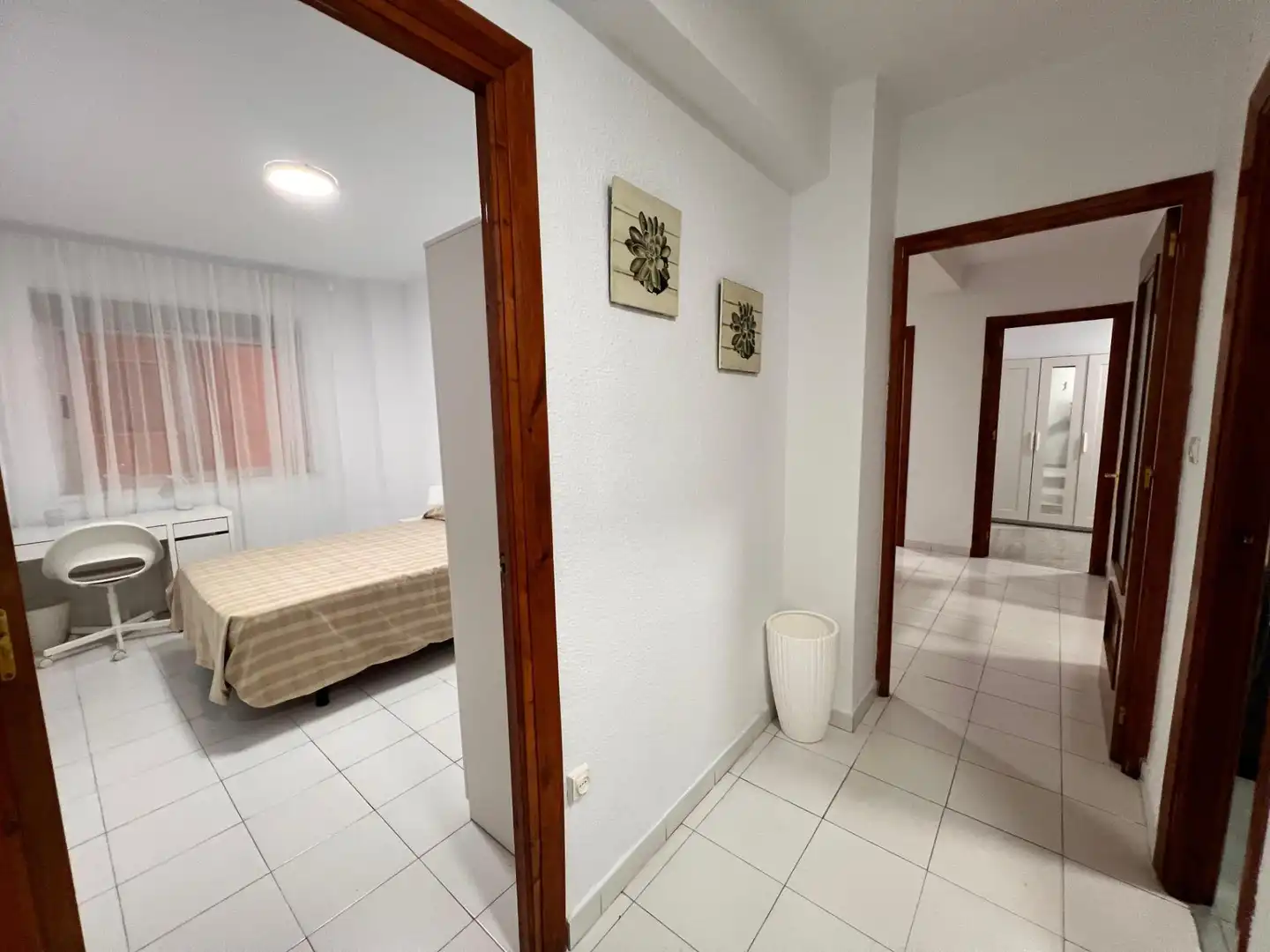 Habitación de Piso de alquiler en Granada con Amueblado