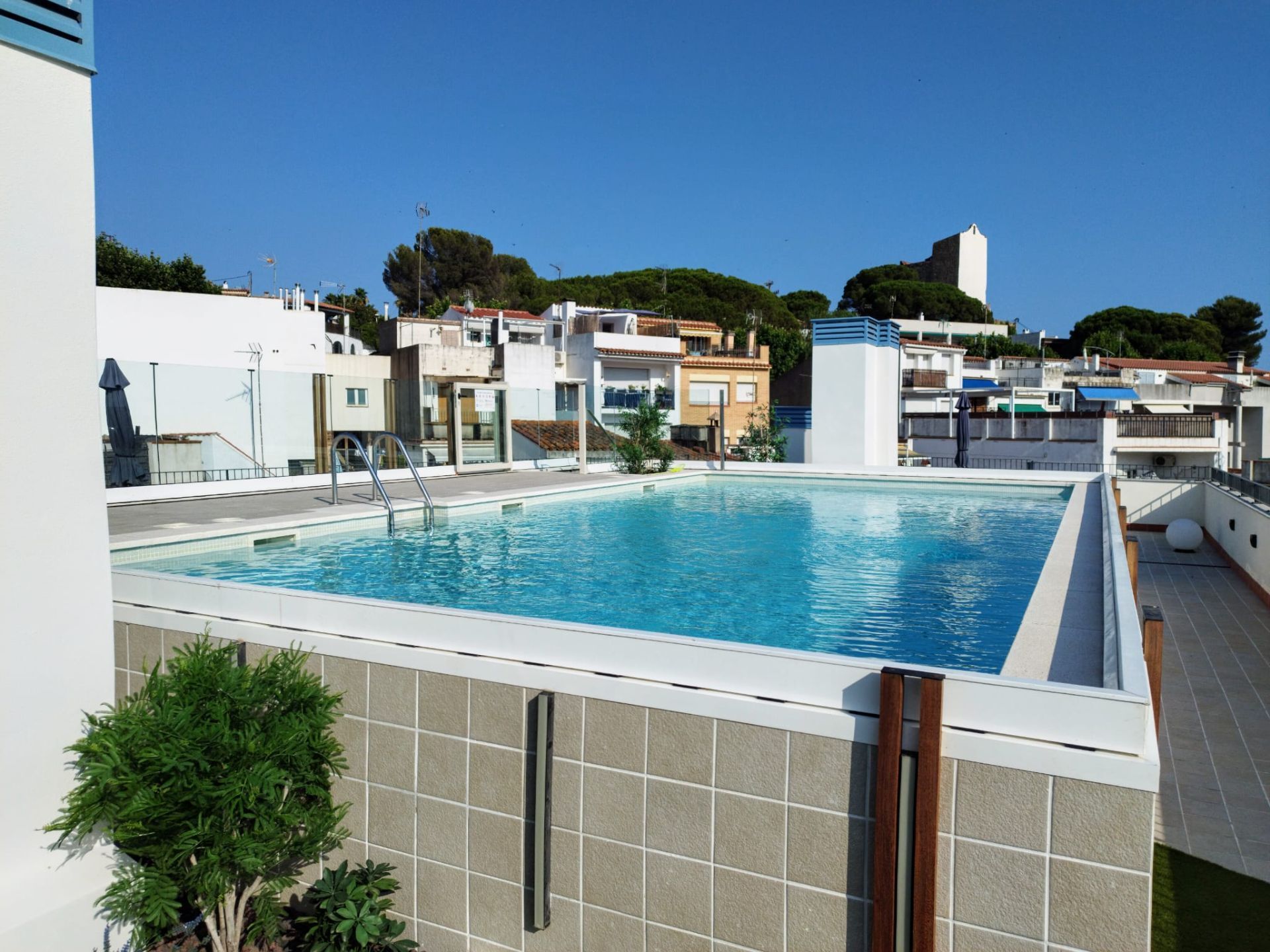 Swimming pool of Flat to rent in Sant Pol de Mar  with Air Conditioner, Heating and Furnished